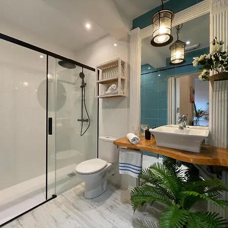 Lorien Apartment *
